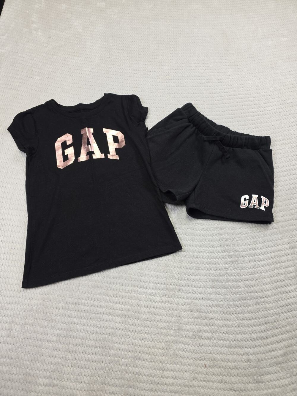 Gap Kids Shorts & Shirt Girls 8 Black Rose Pink Spellout Sweatshorts & Tee